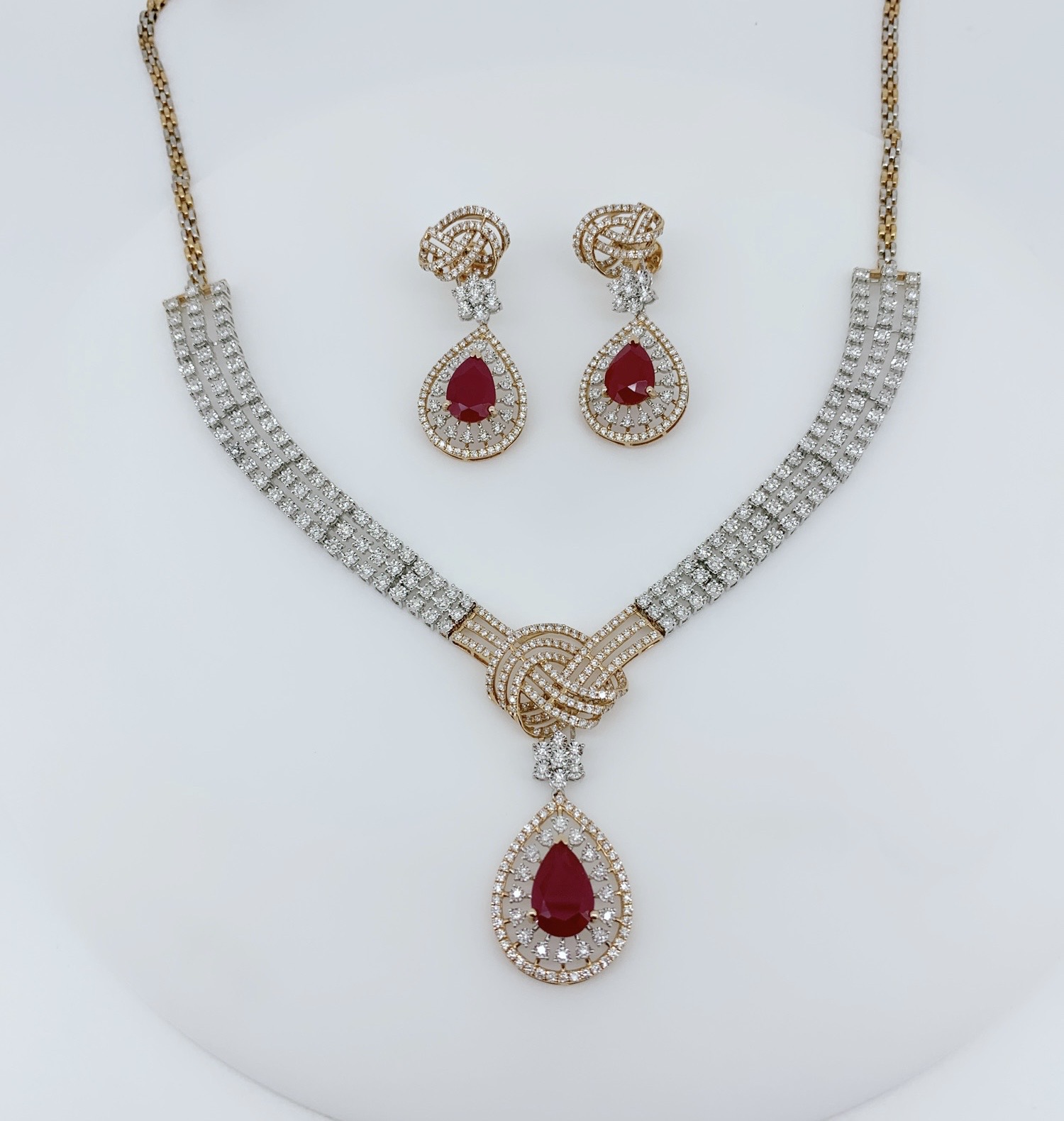 Eternal Knot Diamond Necklace Set