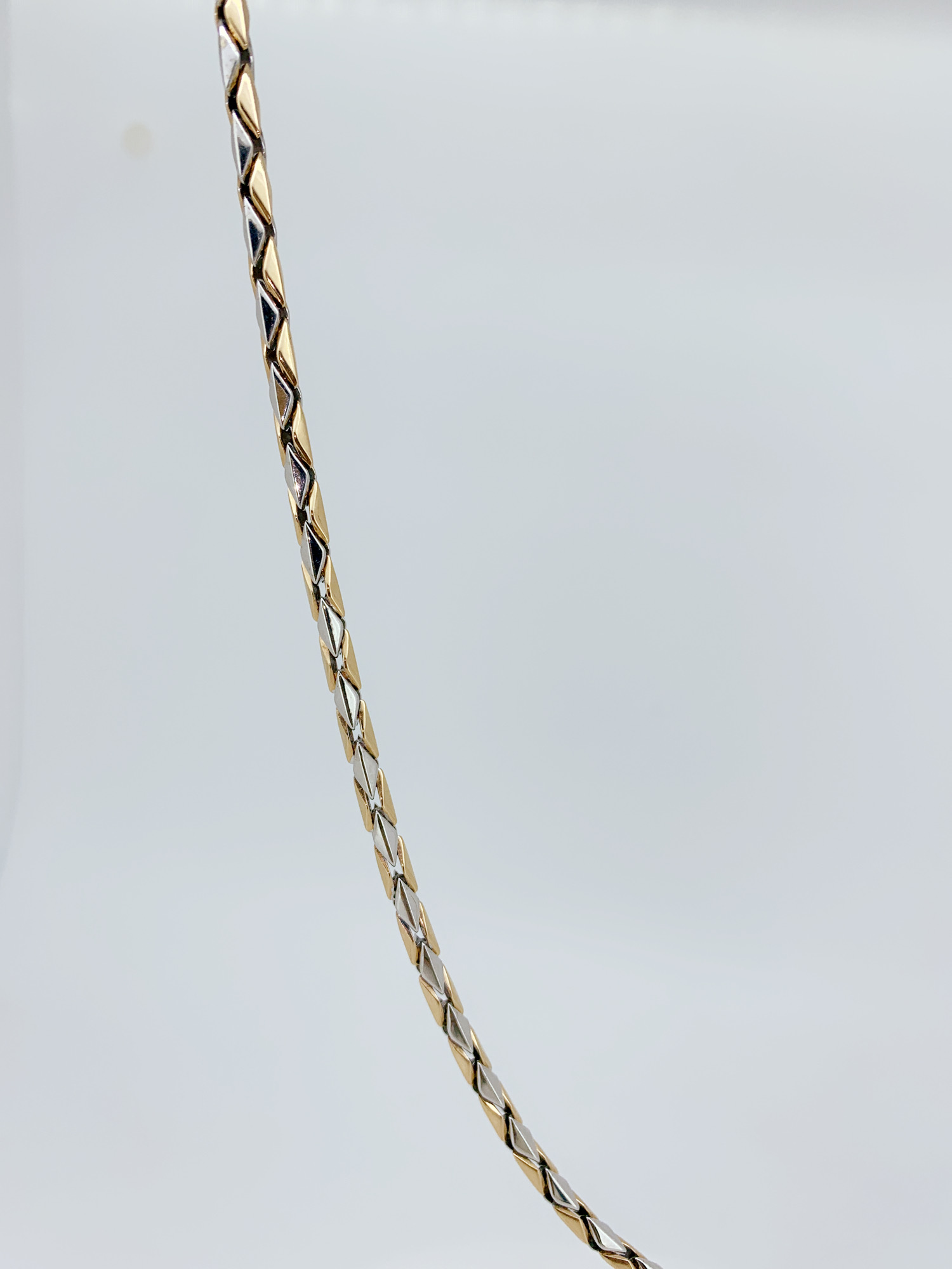 Sculpted Two-Tone Gold Chain For Men - Image 3