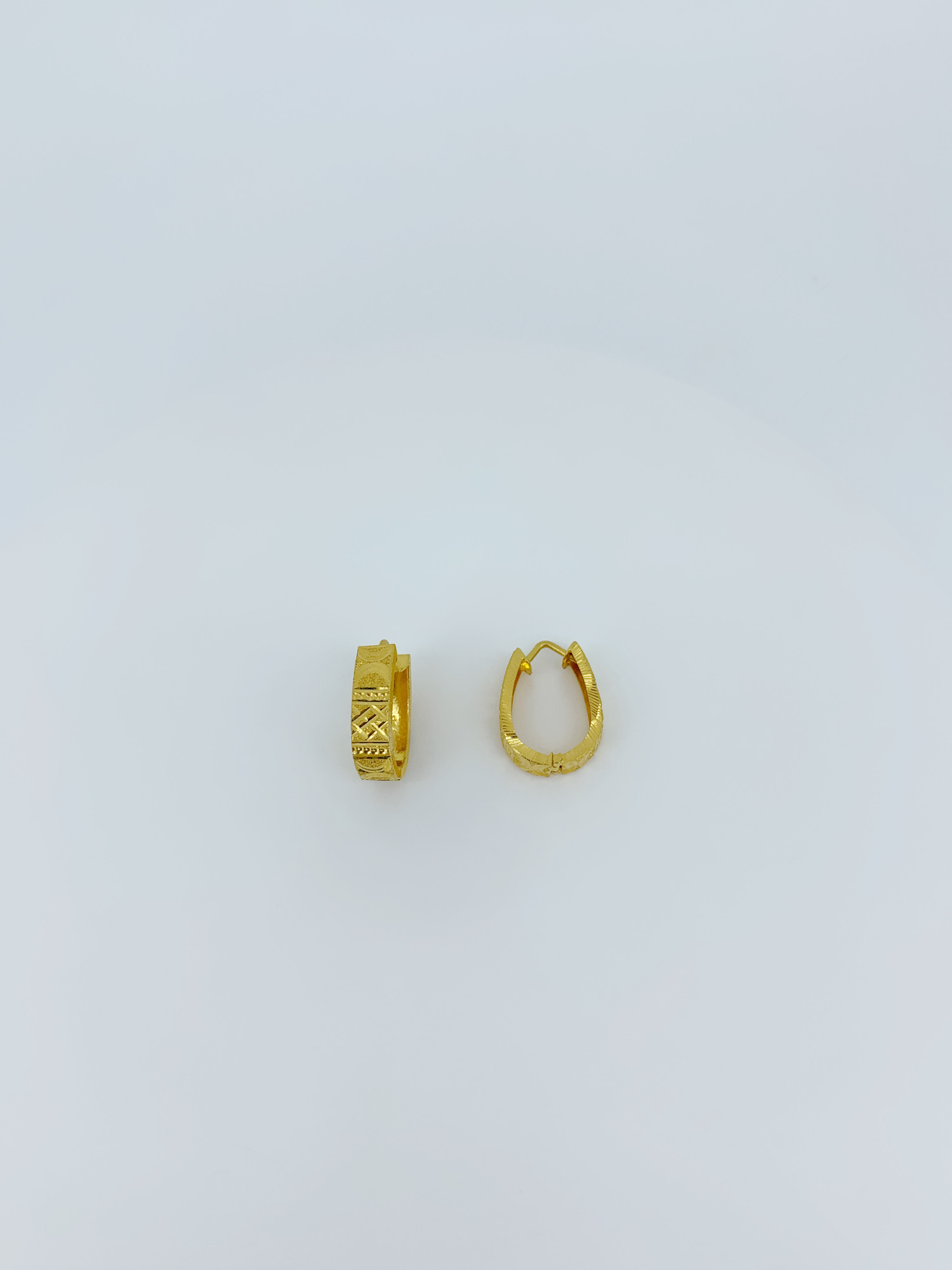 22K Classic Engraved Gold Bali - Image 2