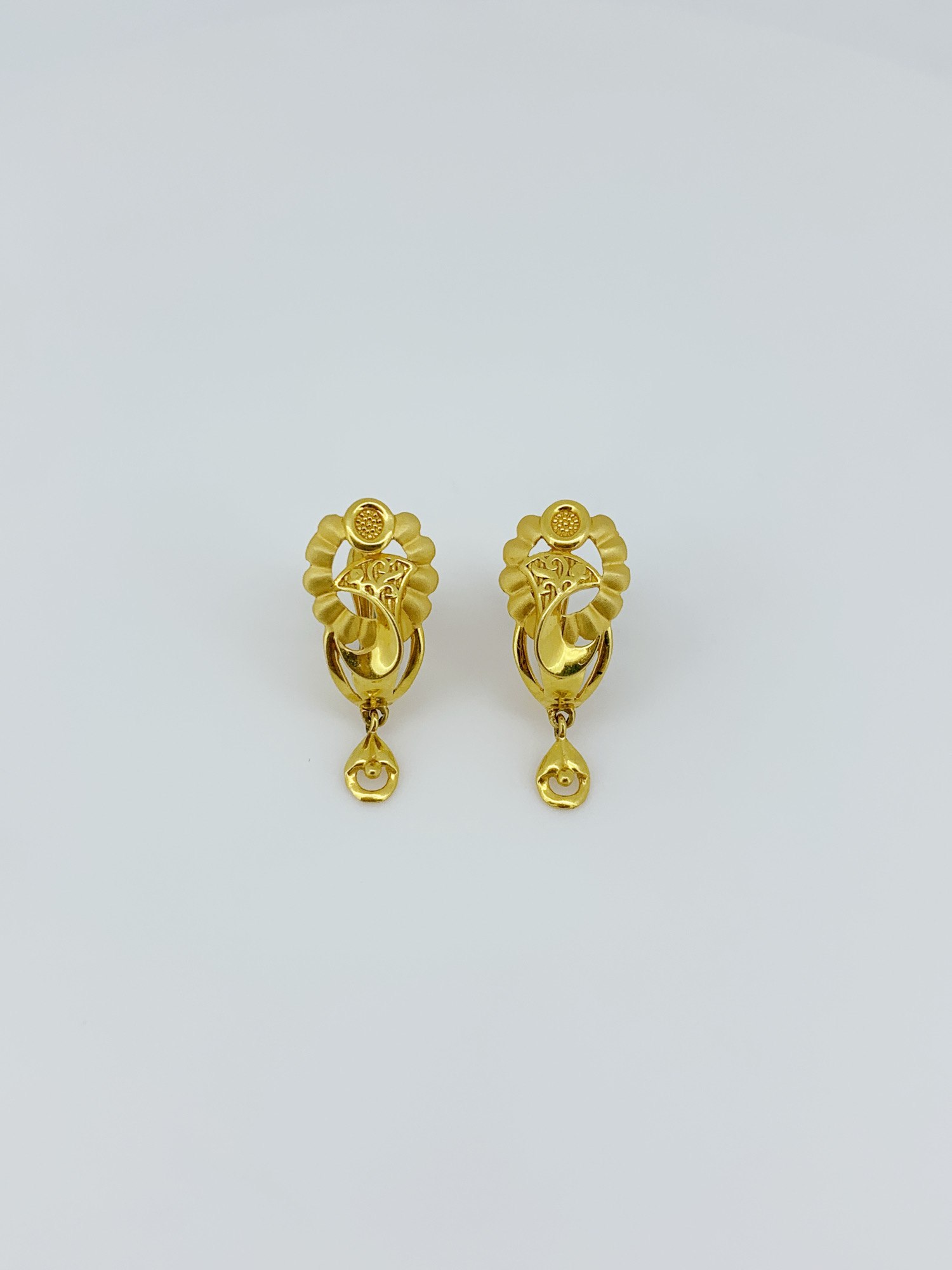 Traditional 22k Gold Bali with Floral Motif