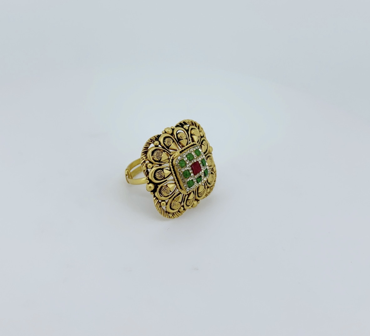 Antique Petal Cluster Gold Ring - Image 2