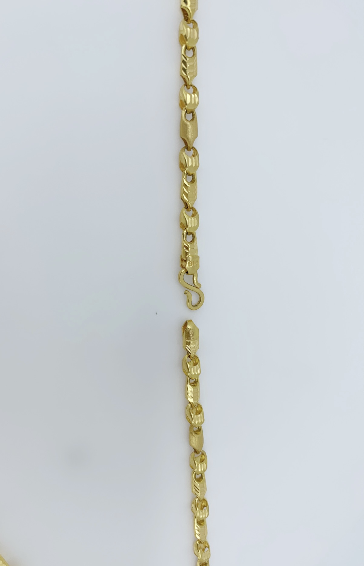 Bold Link Gold Chain For Men - Image 3