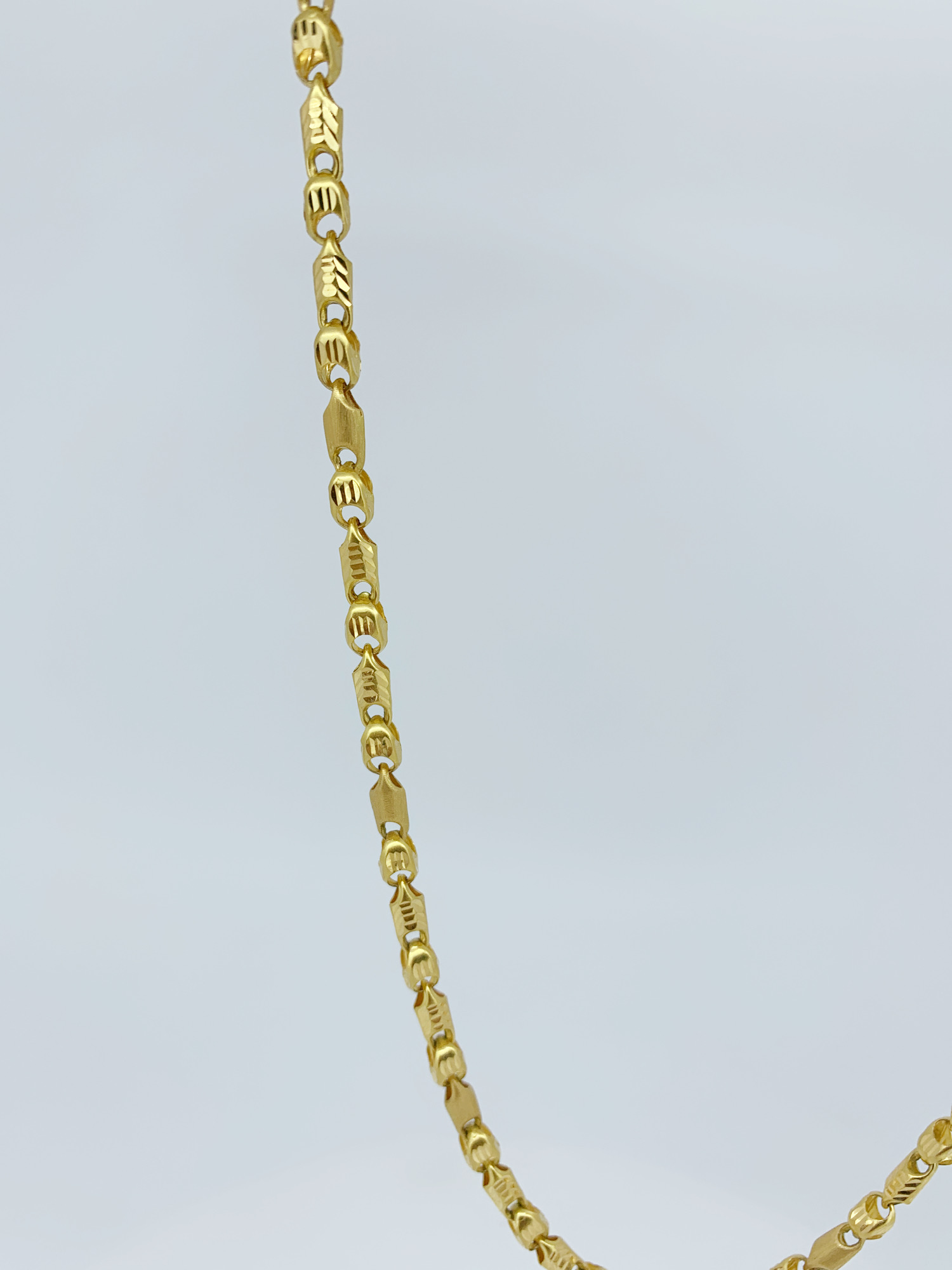 Bold Link Gold Chain For Men - Image 2
