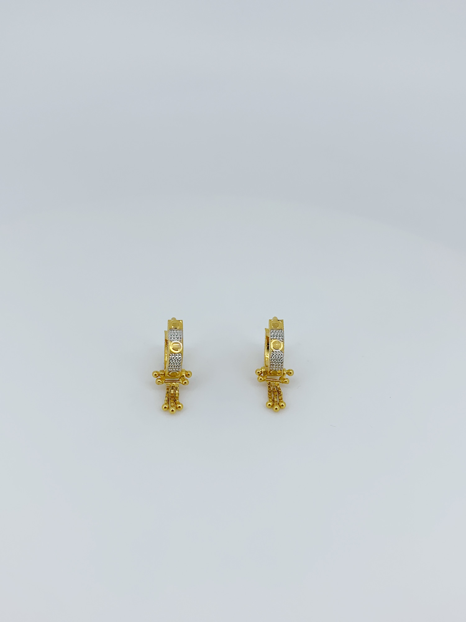 22K Refined Gold Bali with Contrast Finish