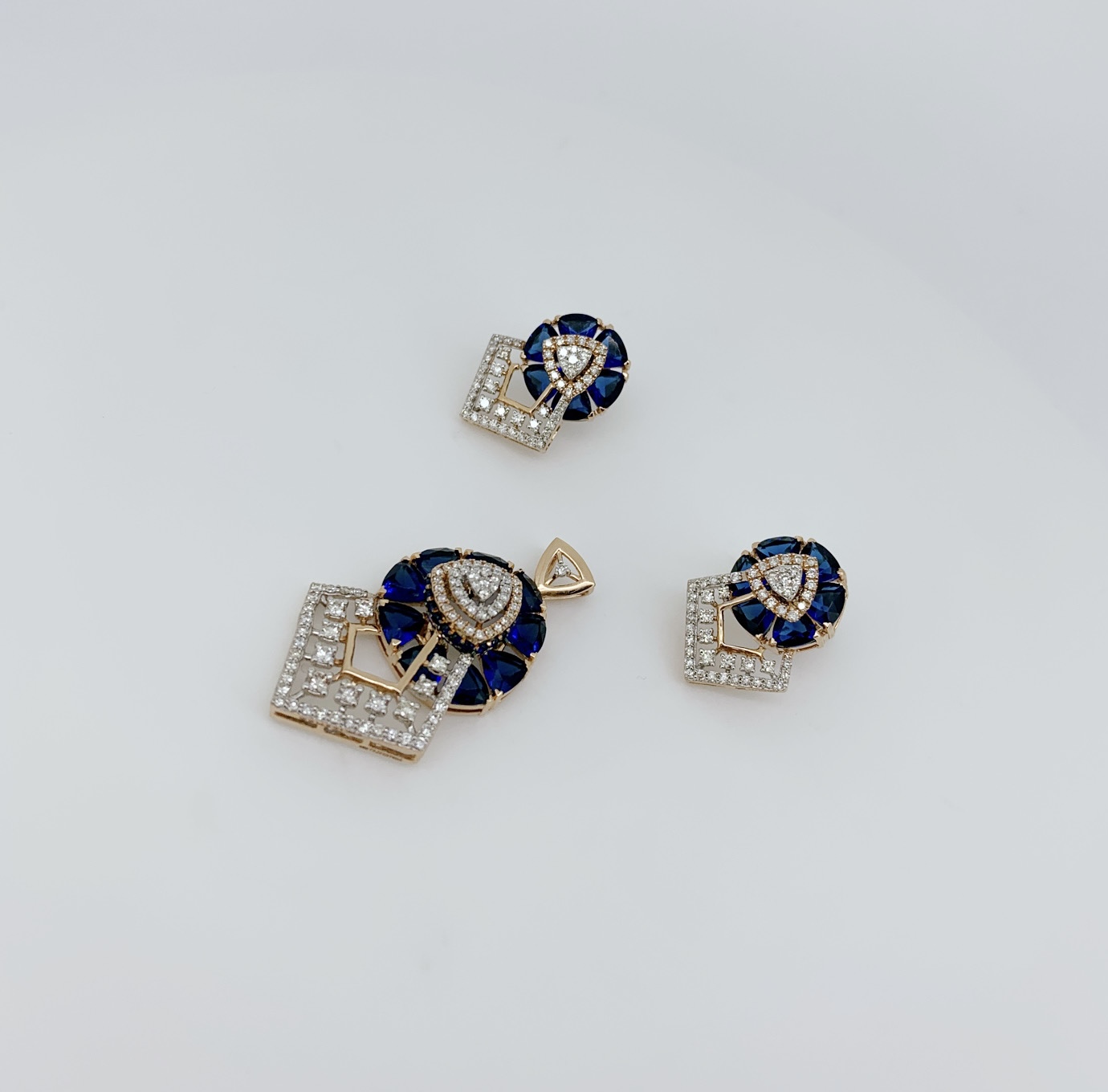 Royal Crest Diamond Set - Image 3