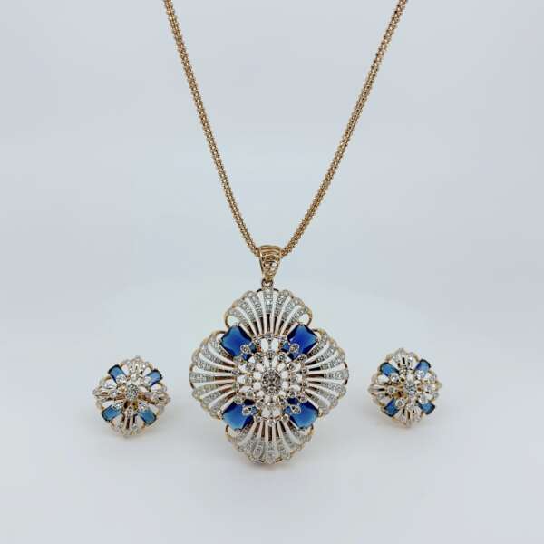 Floral Aura Diamond Pendant Set