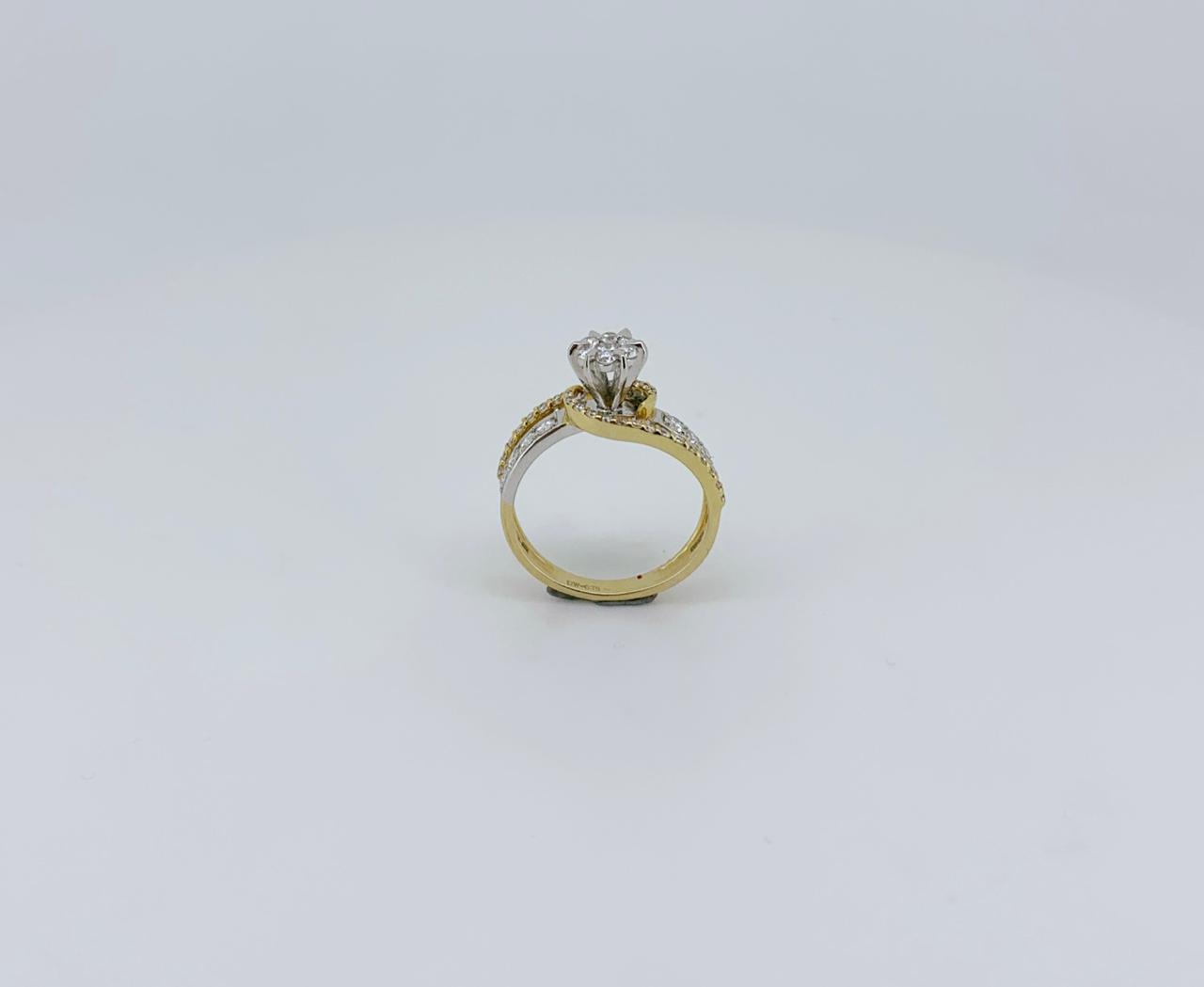Elegant Two-Tone Diamond Ring