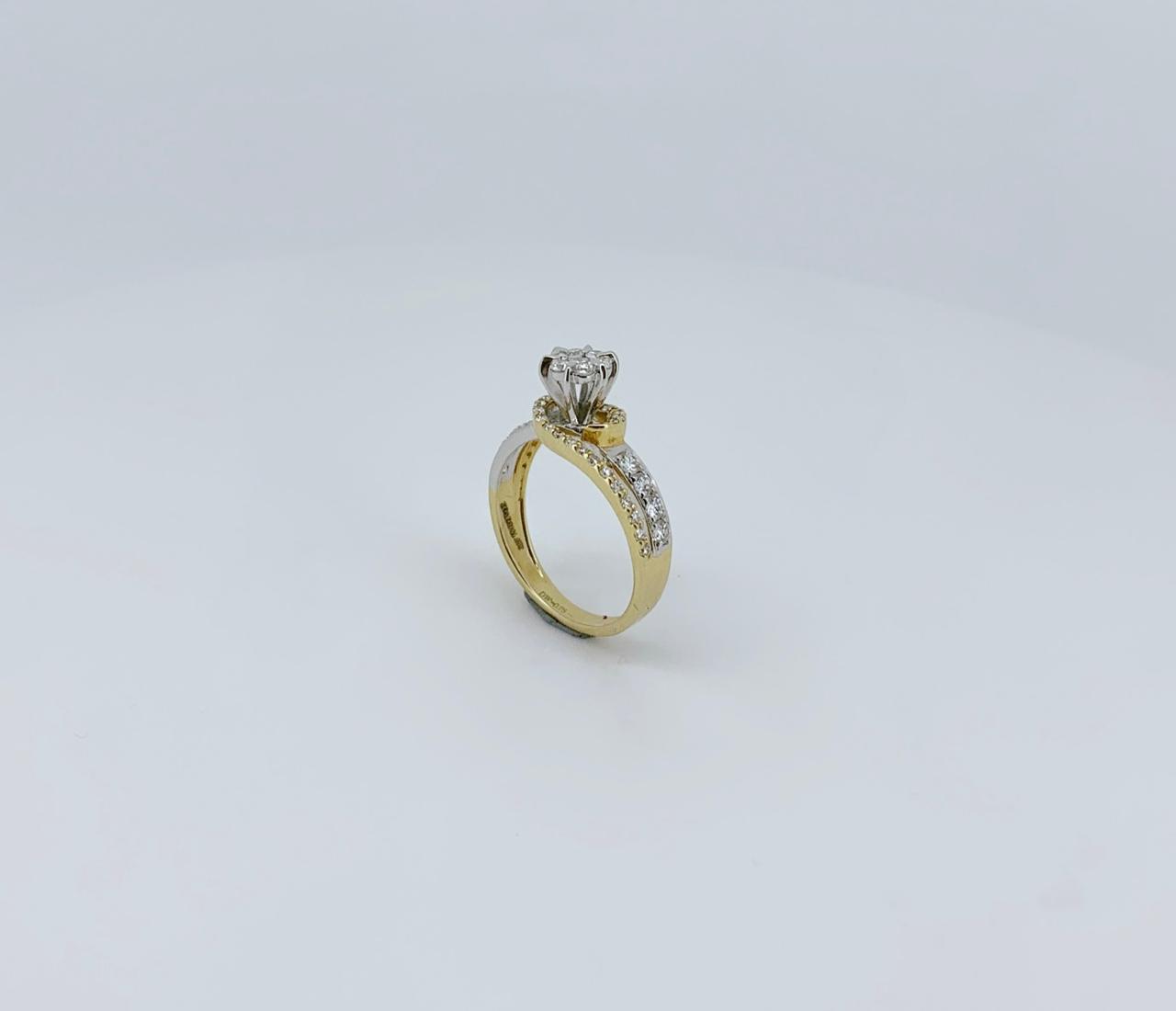 Elegant Two-Tone Diamond Ring - Image 4