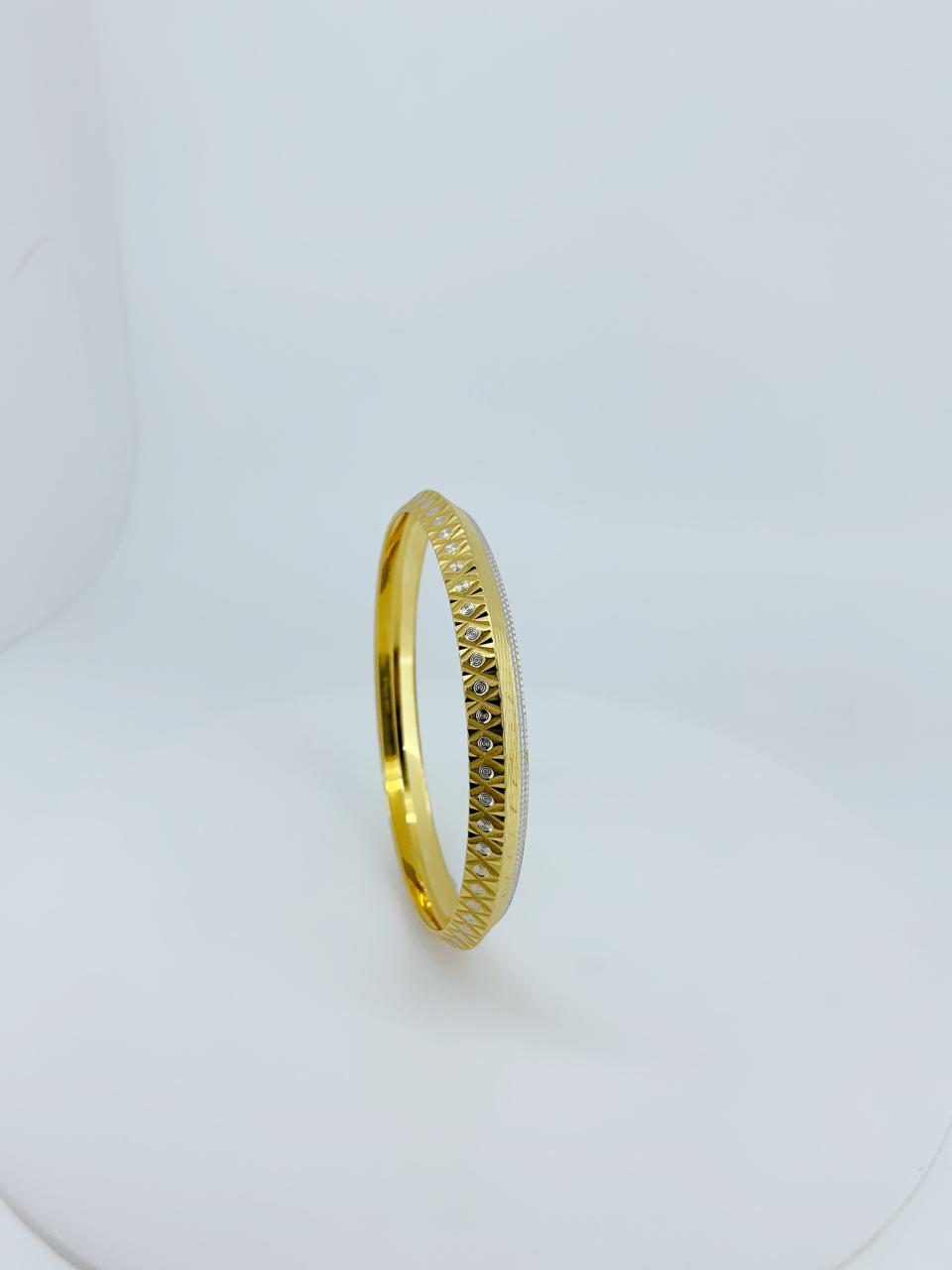 Spectacular Gold Kada for Men - Image 3