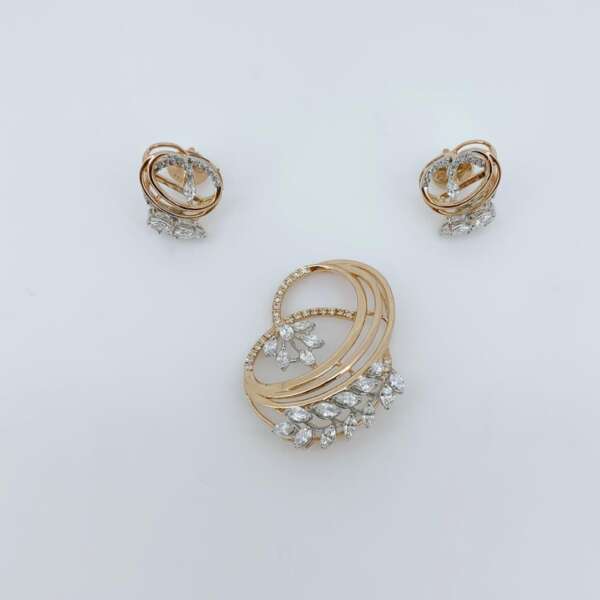 Celeste Orbit Diamond Pendant Set